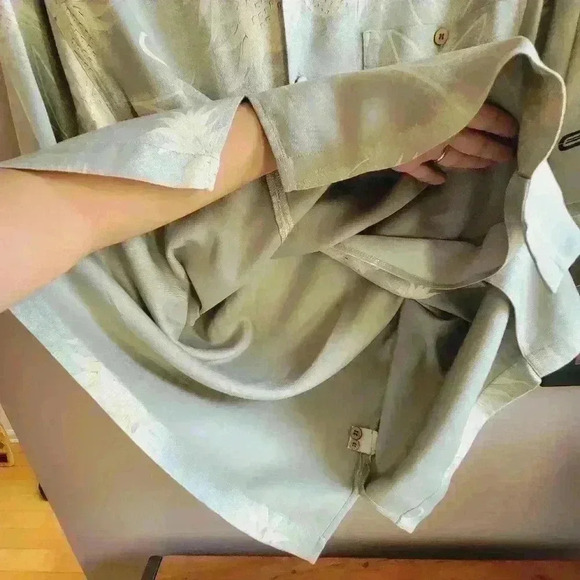 Monterey Club Hawaiian Silk Shirt Men Size M Button Up Short Sleeve Light Green - Picture 10 of 10